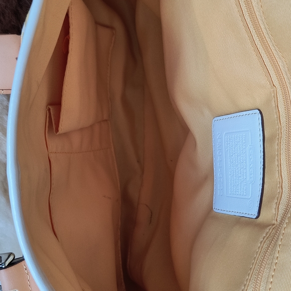 Vintage Optic Yellow Signature Purse - Picture 13 of 15